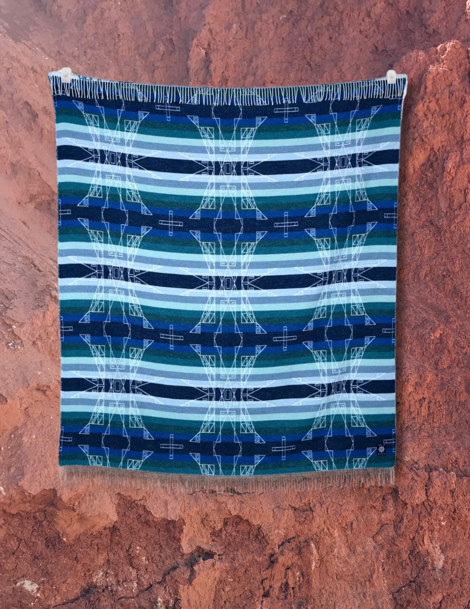 Sackcloth & Ashes Lauren Good Day Psíkat Blanket