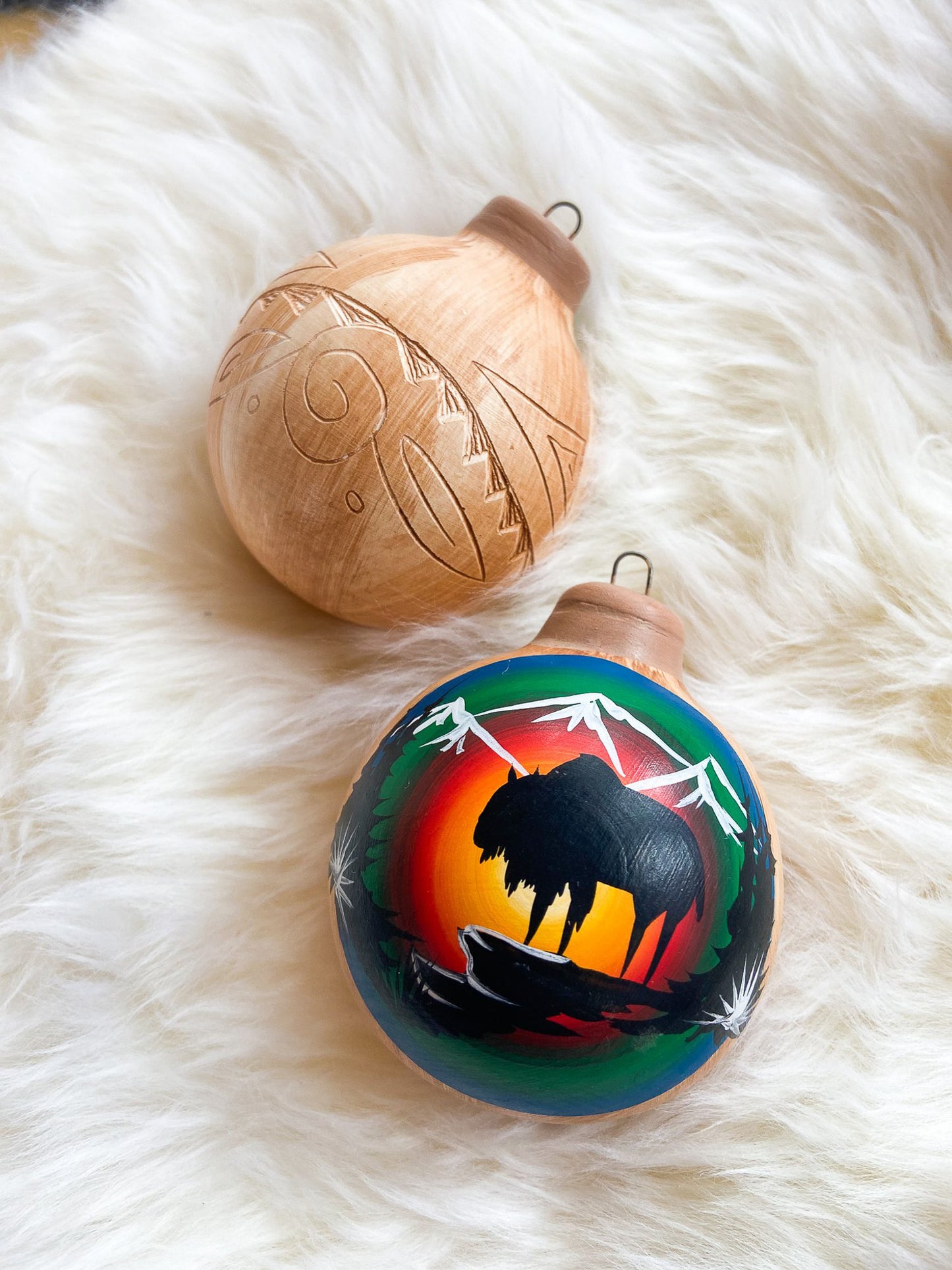 Navajo Made Handpainted Clay Ornaments-Buffalo (Ayaaní)