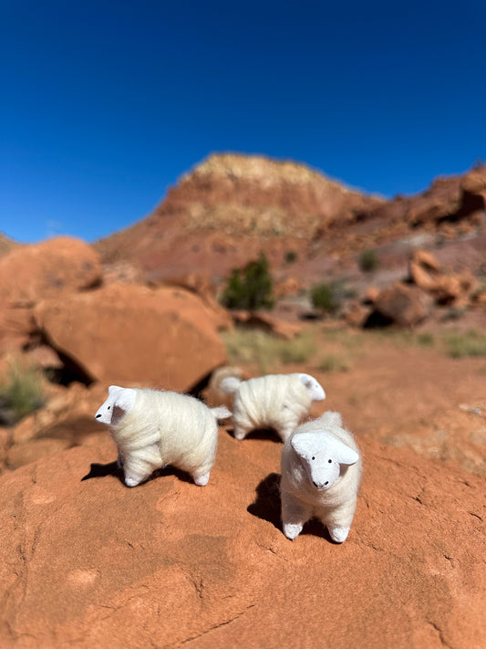 Navajo Made Dibé (Sheep) Figurine- White