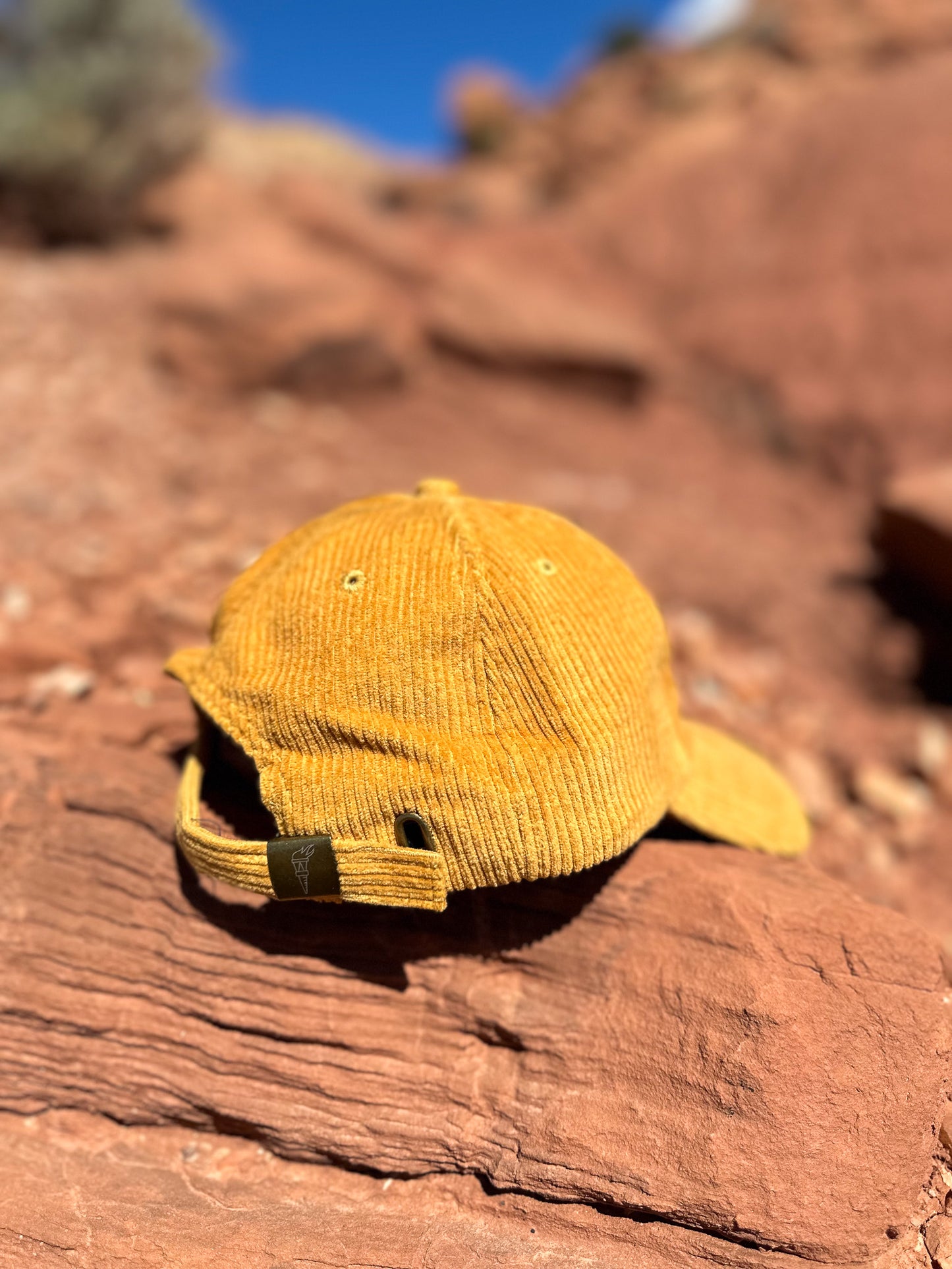 4KINSHIP SKODEN Cordoroy Hat - Golden Hour