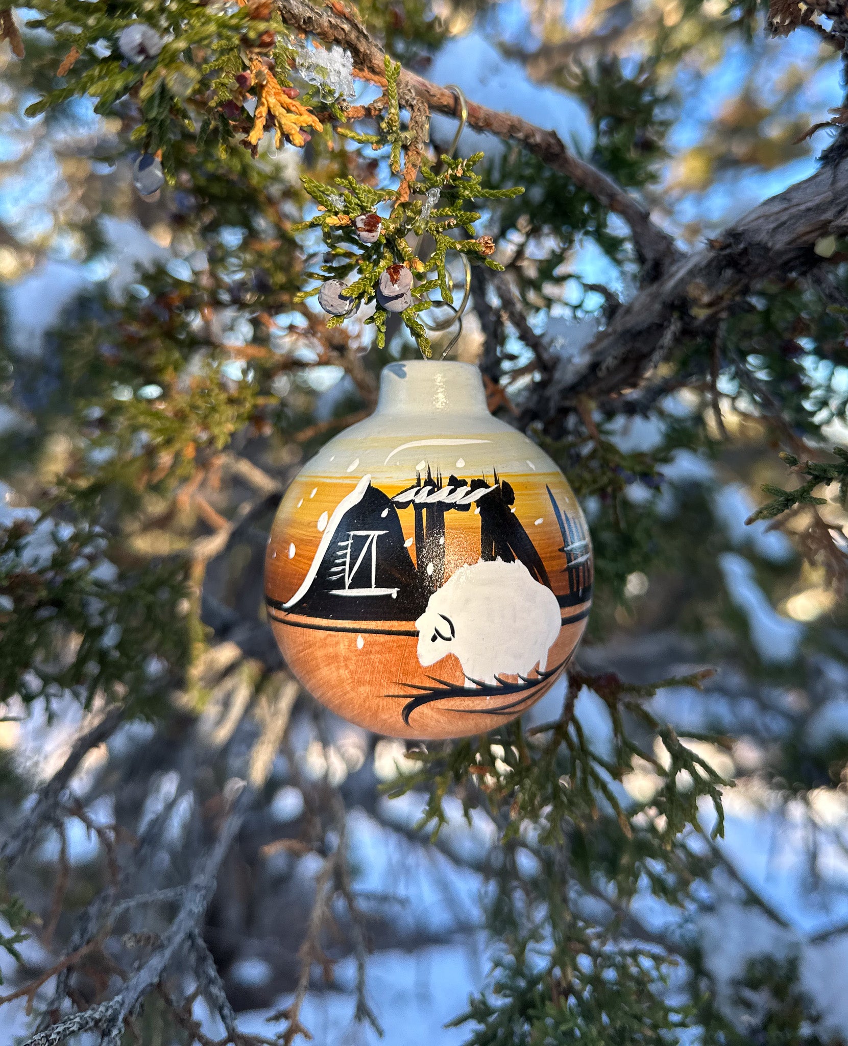 Navajo Made Handpainted Clay Ornaments-Sheep (Dí’be)