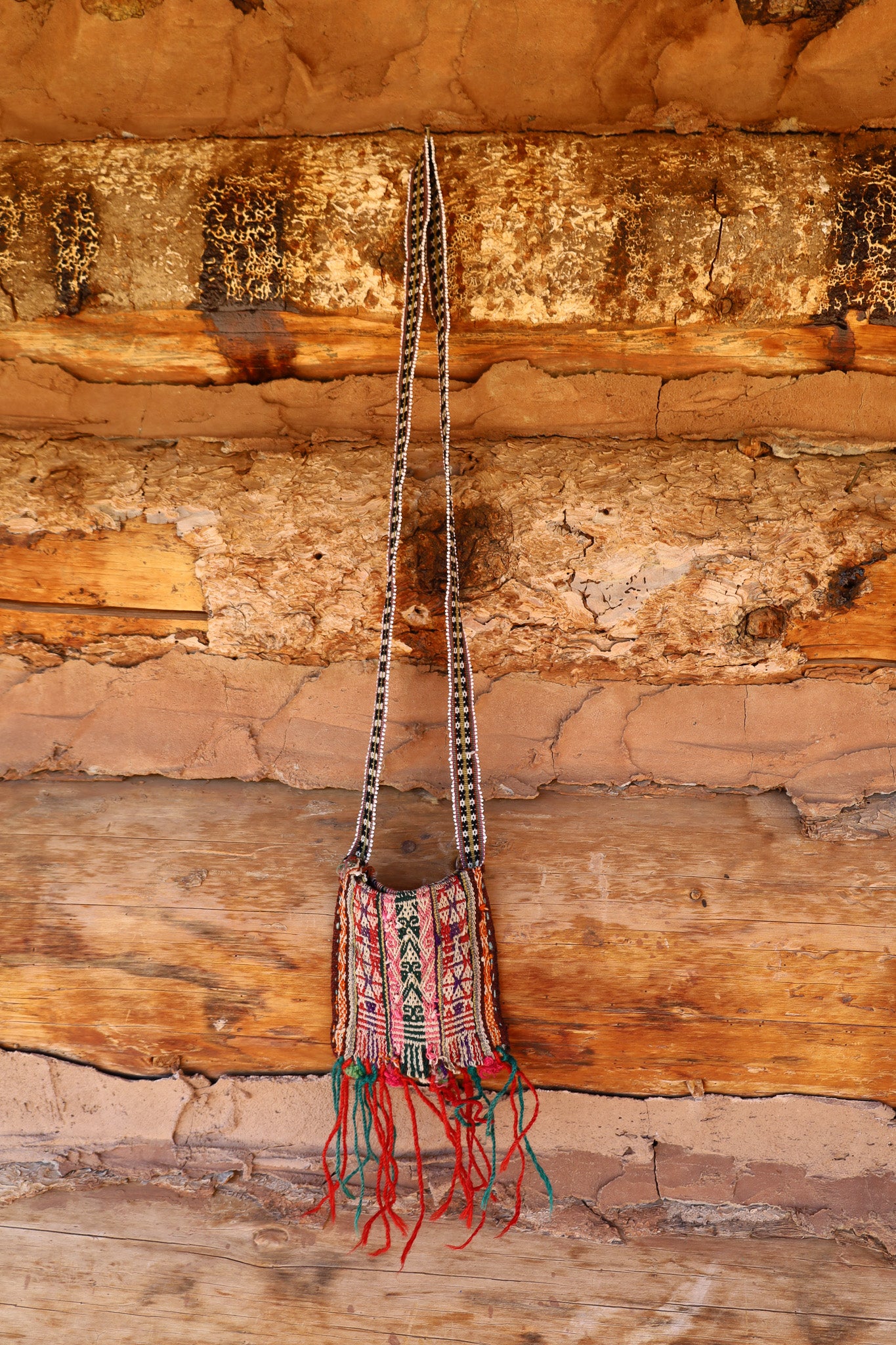 VINTAGE PERUVIAN HANDWOVEN BAG