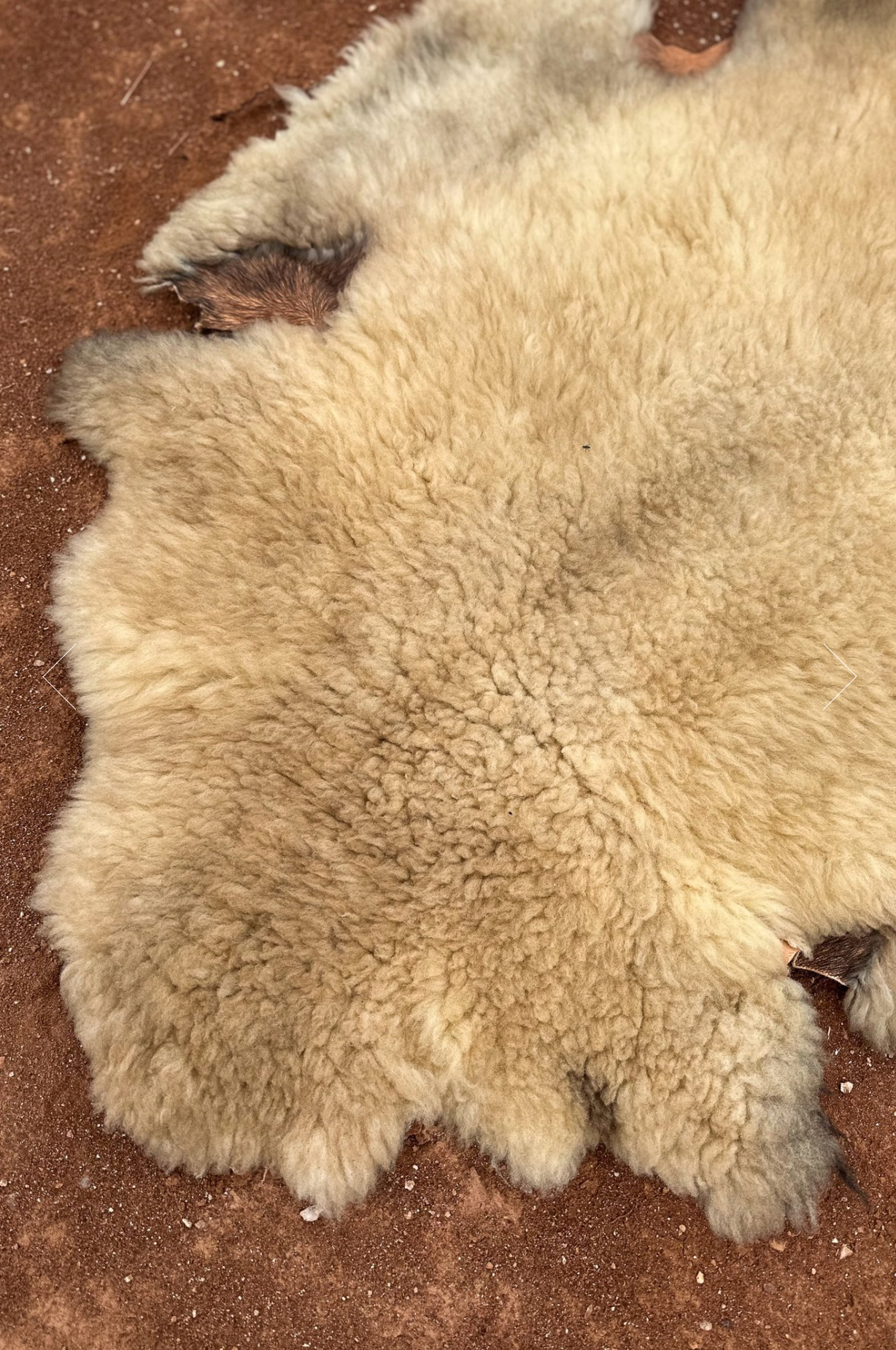 Bark Tanned Sheepskin-Maska